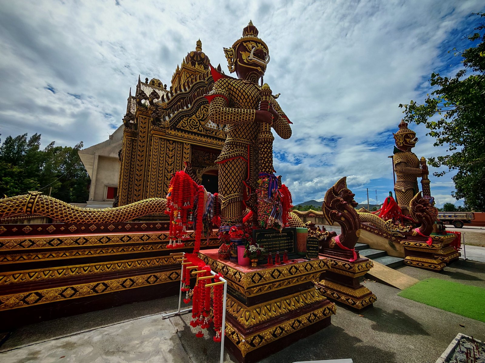 Khao Kalok Temple